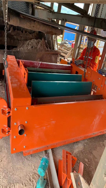 Effective Spraying Belt Cleaning Box for Conveyor